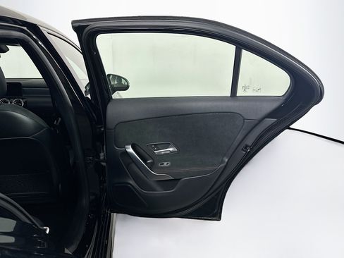 Used 2022 Mercedes-Benz A 220 4MATIC image 29