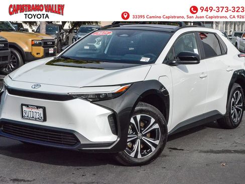 Certified 2025 Toyota bZ4X FWD image 1
