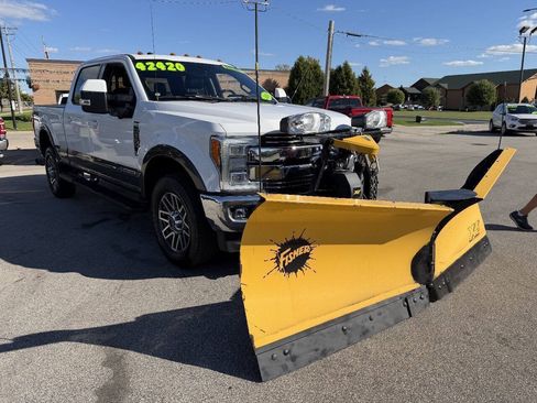 Used 2018 Ford F350 Lariat w/ Lariat Ultimate Package AWD/4WD image 3