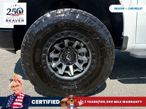 Used 2024 Chevrolet Silverado 1500 LT Trail Boss w/ Convenience Package II AWD/4WD image 10