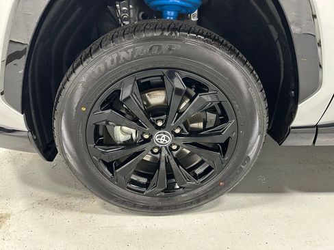 Used 2025 Toyota RAV4 XSE w/ Weather Package image 66