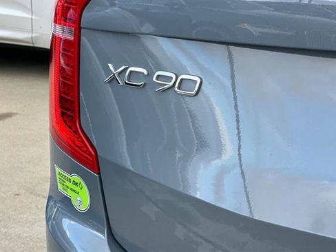 Certified 2023 Volvo XC90 T8 Ultimate w/ Protection Package Premier image 33