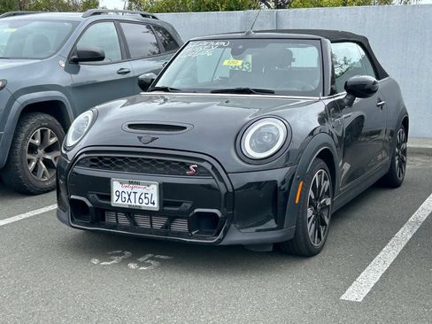 Used 2023 MINI Cooper S FWD image 2