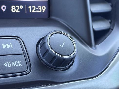 Used 2023 GMC Acadia AT4 AWD/4WD image 29