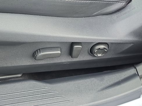 Used 2025 Subaru Outback Touring image 19