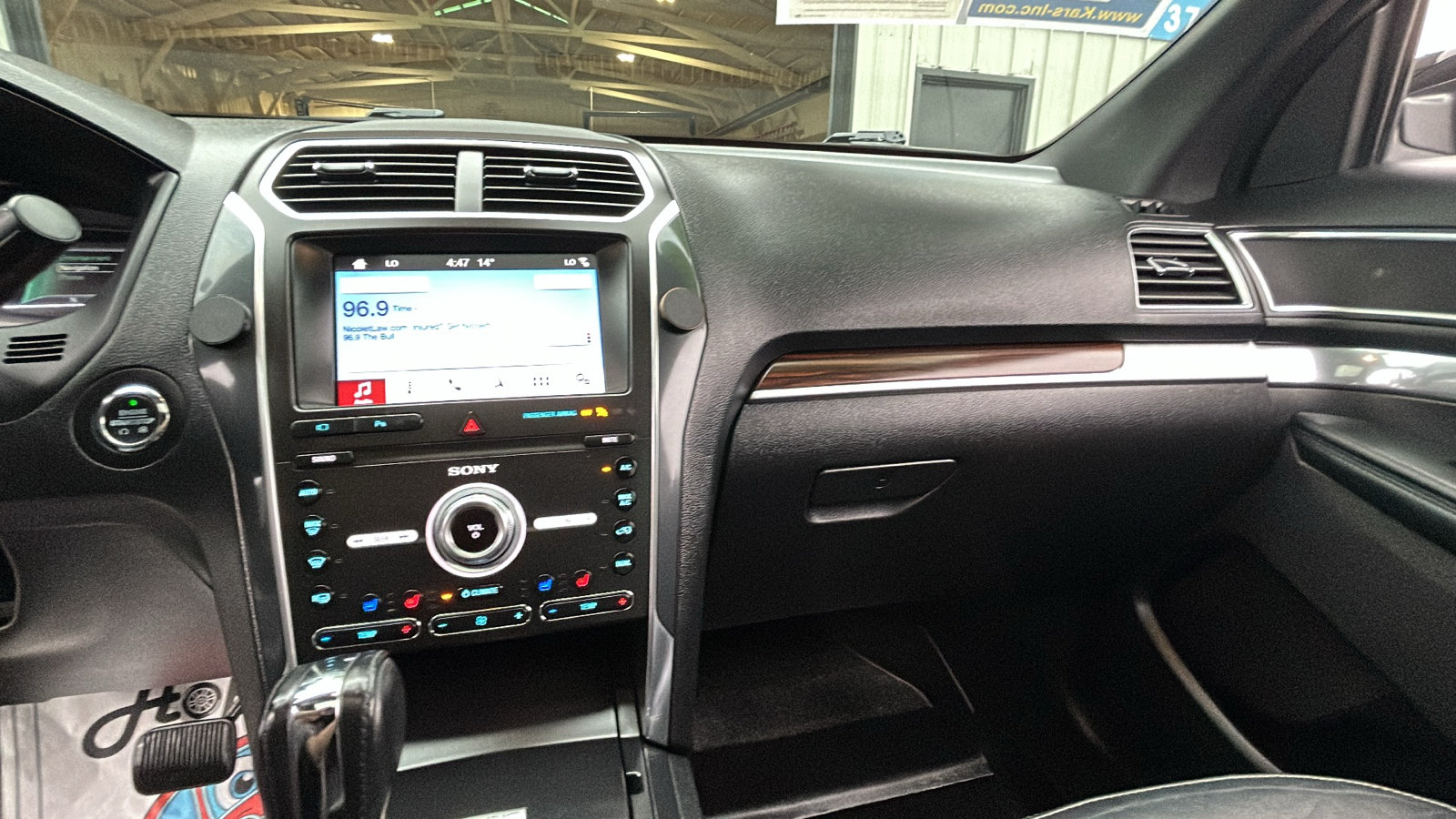 Used 2019 Ford Explorer Limited AWD/4WD image 13