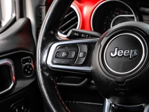 Used 2021 Jeep Wrangler Unlimited Rubicon AWD/4WD image 15