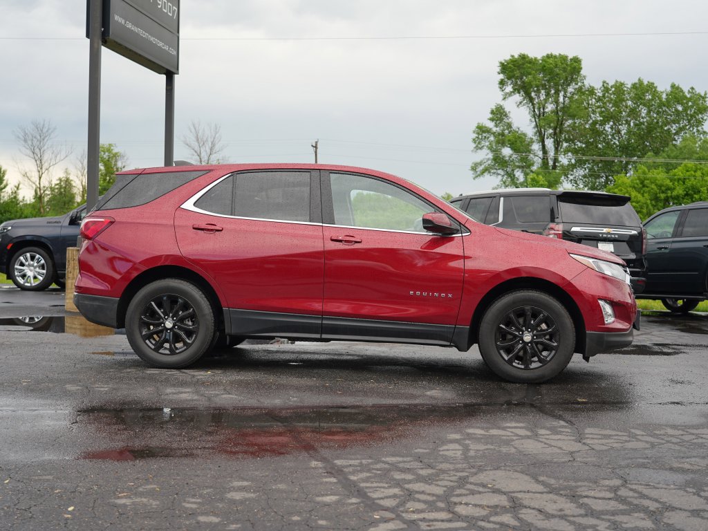Used 2021 Chevrolet Equinox LT AWD/4WD image 2