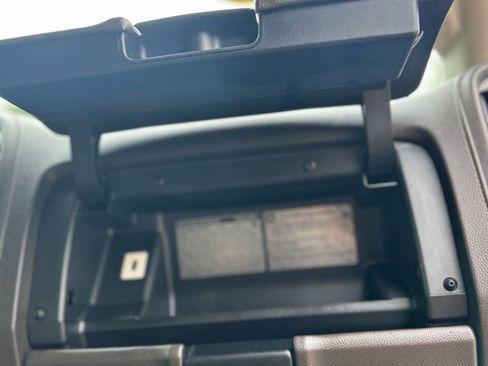 Used 2017 GMC Sierra 1500 SLT w/ SLT Premium Package image 15