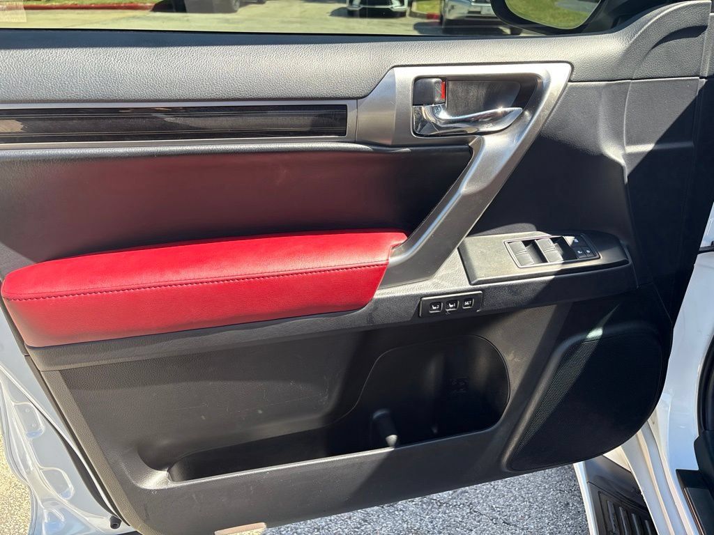 Certified 2023 Lexus GX 460 Premium AWD/4WD image 12