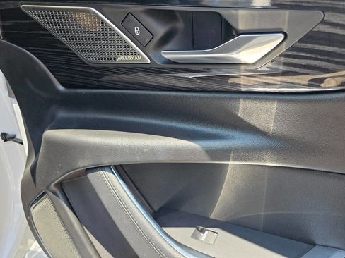 Used 2020 Jaguar XE S image 34