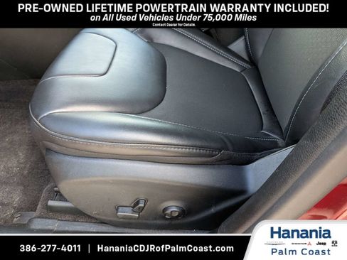 Used 2019 Jeep Cherokee Latitude Plus w/ Comfort/Convenience Group AWD/4WD image 22