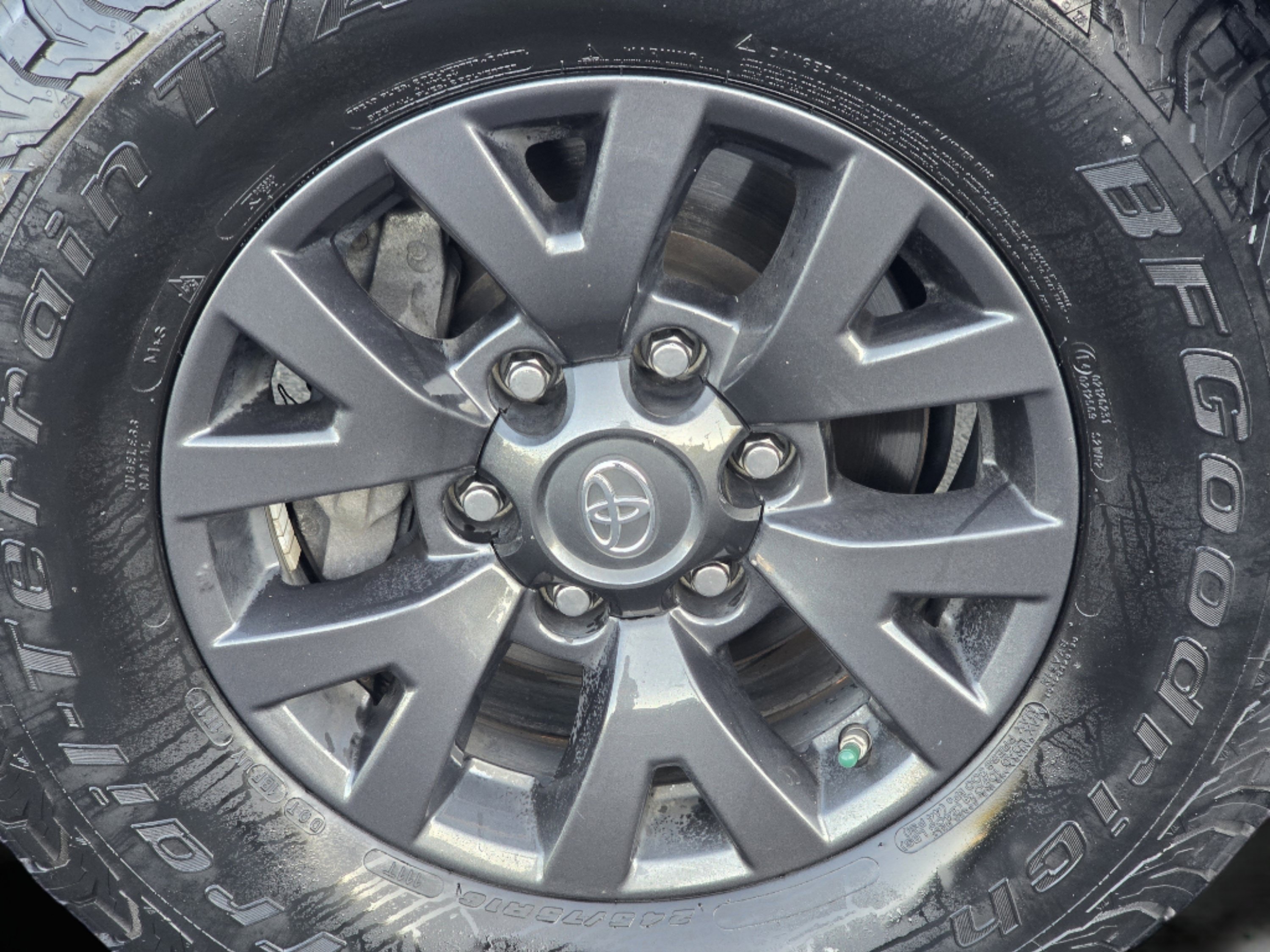 Certified 2021 Toyota Tacoma SR5 w/ Technology Package AWD/4WD image 30