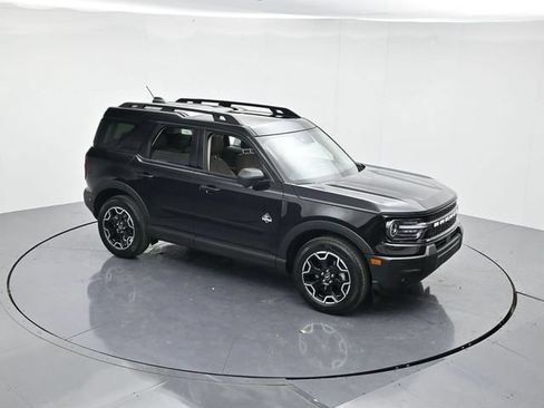Used 2025 Ford Bronco Sport Outer Banks w/ Outer Banks Tech Package+ AWD/4WD image 39