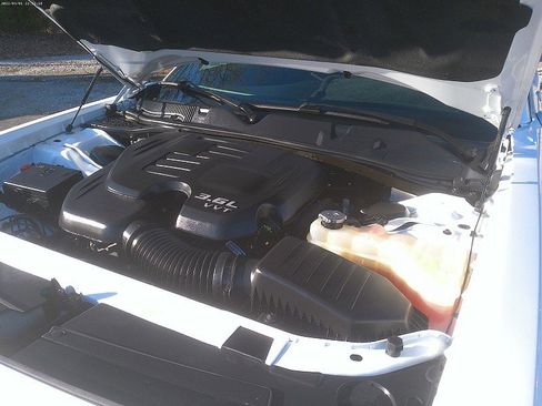 Used 2022 Dodge Challenger GT image 15