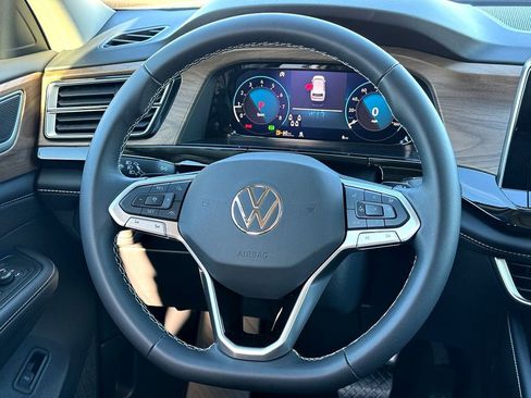 New 2026 Volkswagen Atlas SE FWD image 21