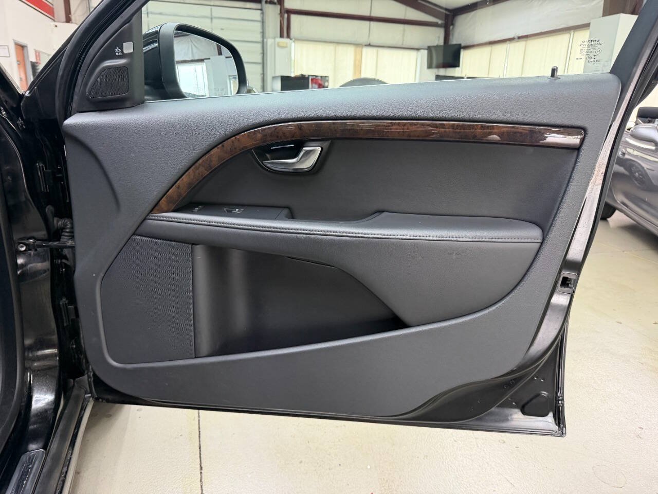 Used 2016 Volvo S80 T5 Platinum w/ Climate Package FWD image 15