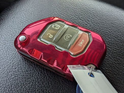 Used 2021 Jeep Gladiator Rubicon AWD/4WD image 30