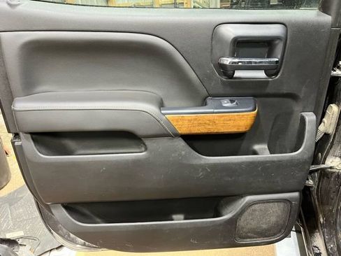 Used 2018 Chevrolet Silverado 2500 High Country w/ Duramax Plus Package image 21