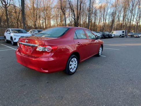 Used 2013 Toyota Corolla L image 16