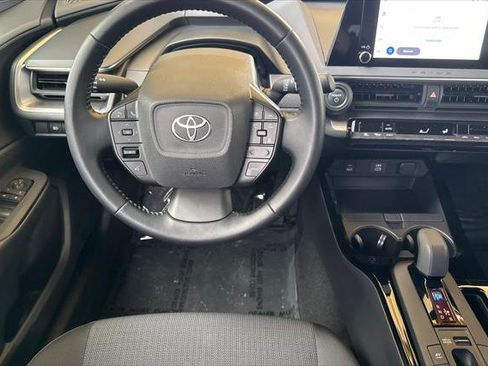 Certified 2025 Toyota Prius LE image 17