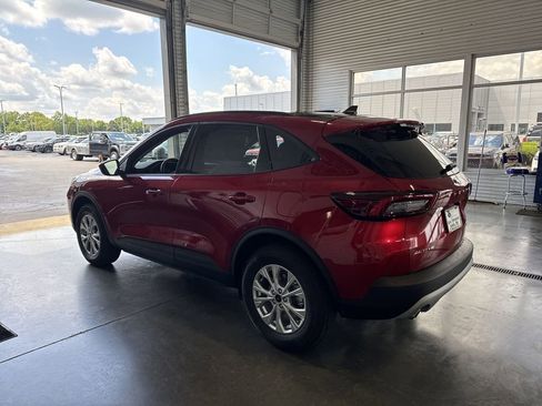 New 2025 Ford Escape Active w/ Cold Weather Package image 6