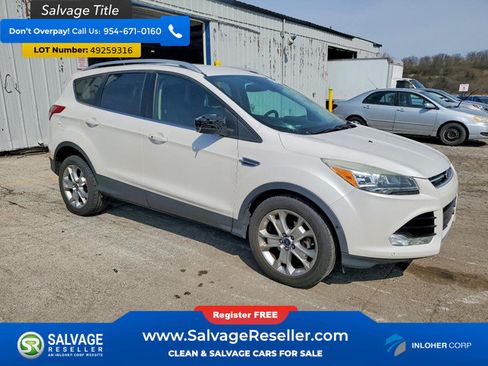 Used 2015 Ford Escape Titanium w/ Equipment Group 301A FWD image 5