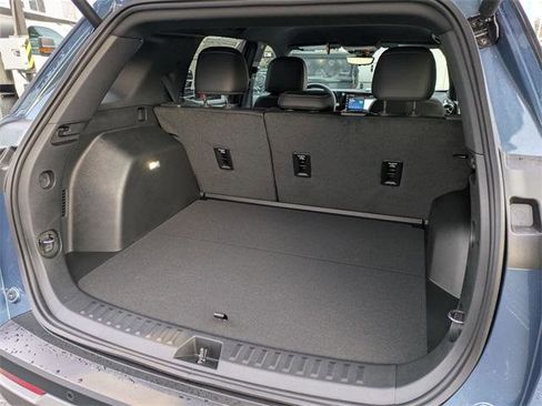 New 2026 Chevrolet Equinox LT w/ Convenience Package II image 27