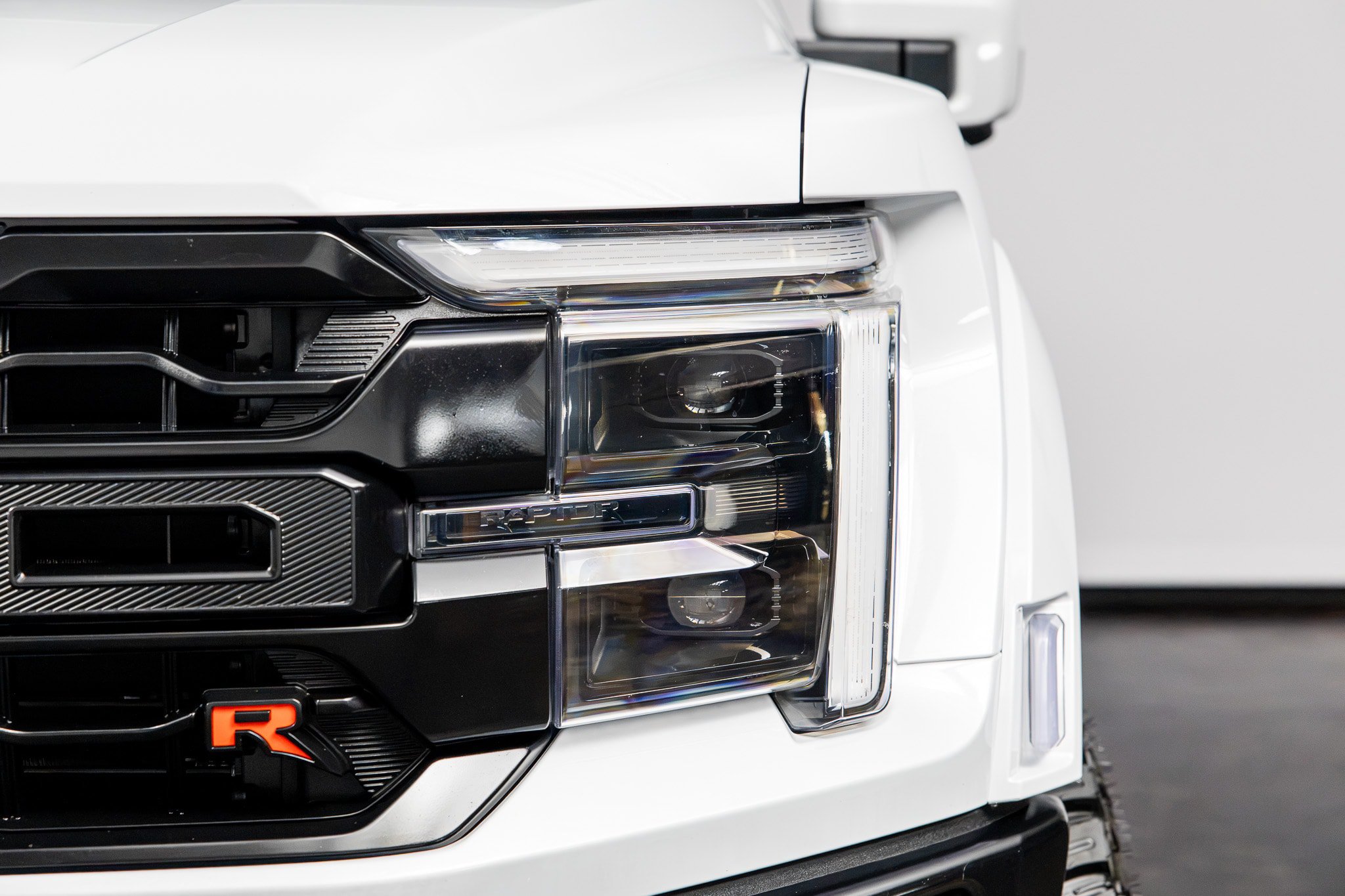 Used 2025 Ford F150 Raptor w/ Equipment Group 803A Raptor R AWD/4WD image 5