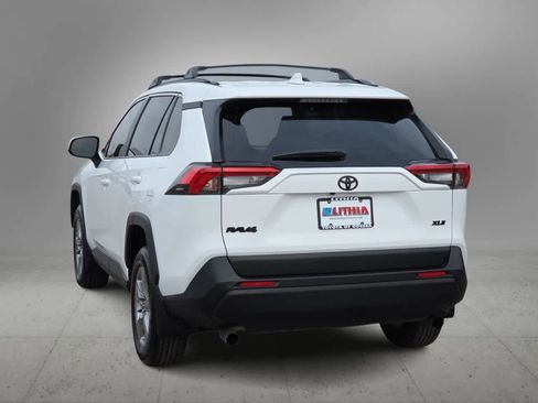 Used 2024 Toyota RAV4 XLE w/ Convenience Package FWD image 6