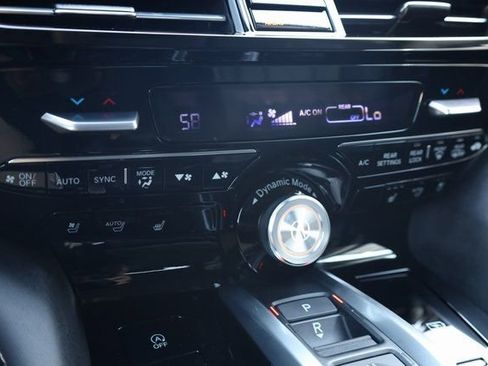 Used 2024 Acura MDX SH-AWD w/ Advance Package image 23