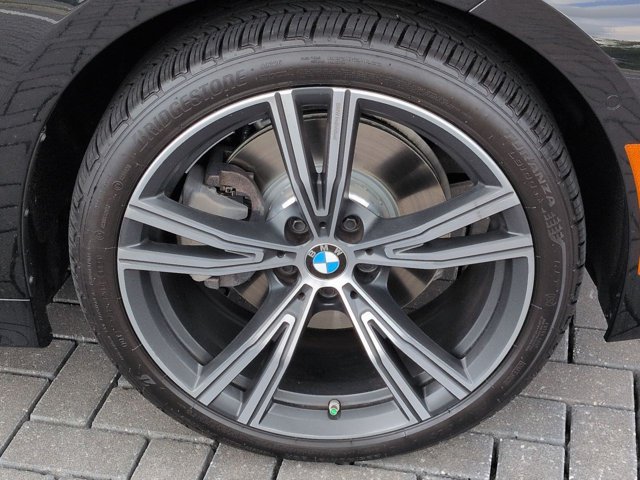 Used 2024 BMW 330i xDrive Sedan AWD/4WD image 12