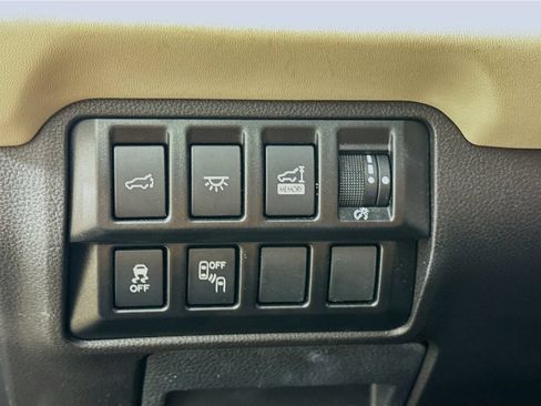 Used 2022 Subaru Ascent Touring AWD/4WD image 13