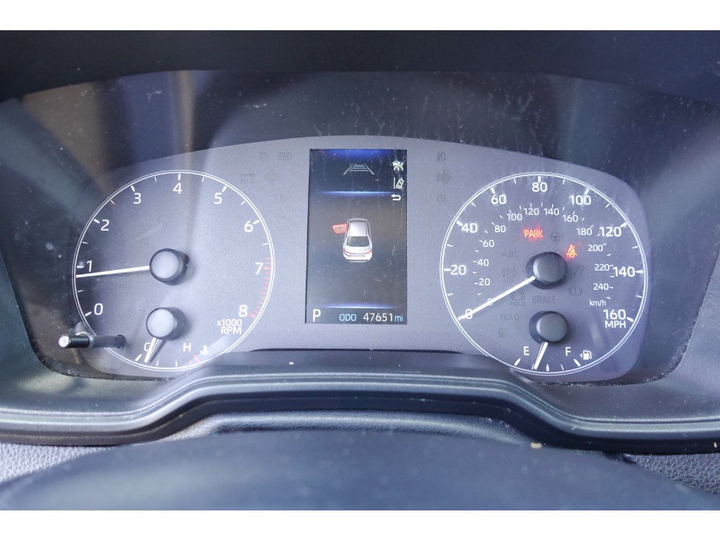 Certified 2025 Toyota Corolla LE FWD image 14