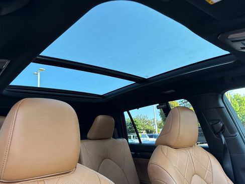 New 2025 Toyota Highlander Platinum image 18