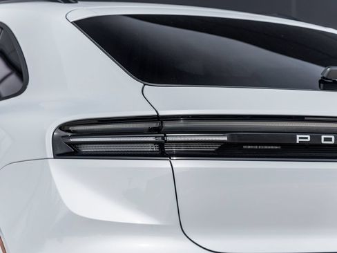 Certified 2026 Porsche Macan 4 Electric AWD/4WD image 14