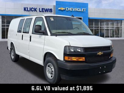New 2025 Chevrolet Express 3500 WT Van w/ Driver Convenience Package