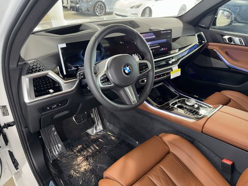 New 2026 BMW X5 sDrive40i w/ M Sport Package image 15