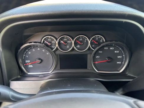 Used 2022 Chevrolet Silverado 1500 LT AWD/4WD image 16