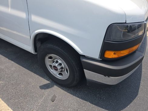 Used 2024 GMC Savana 2500 w/ Driver Convenience Package RWD image 7