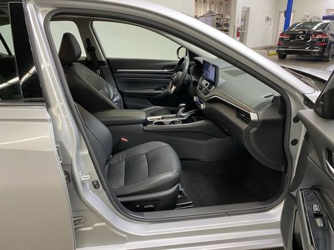 Used 2023 Nissan Altima 2.5 SL image 41