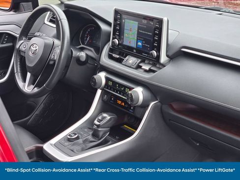 Used 2020 Toyota RAV4 Limited AWD/4WD image 13