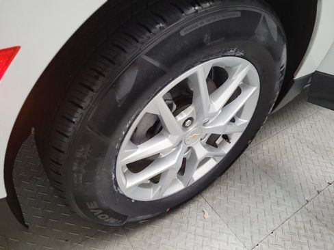 Used 2023 Chevrolet Equinox LT image 31