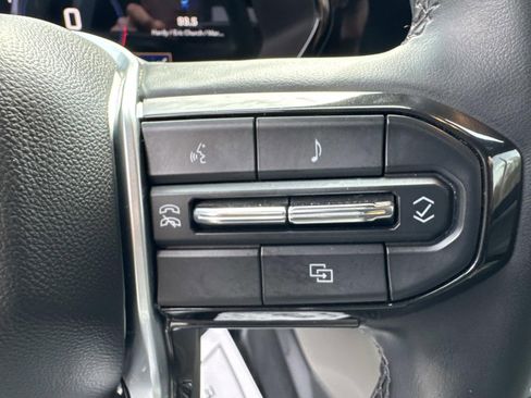 Used 2024 Chevrolet Colorado ZR2 w/ Safety Package image 30