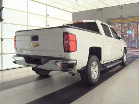 Used 2018 Chevrolet Silverado 1500 LT w/ LT Eassist Package image 6
