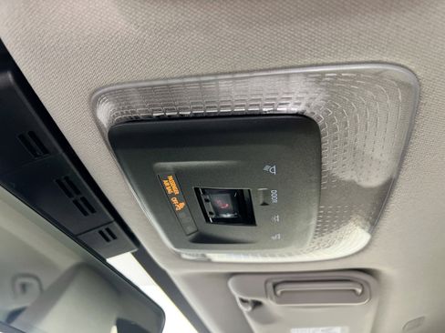 Used 2026 Toyota Prius XLE image 22