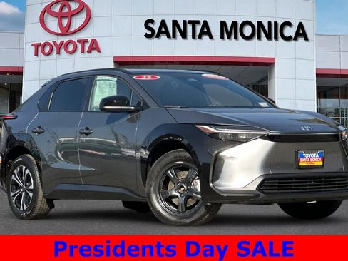 Used 2025 Toyota bZ4X FWD w/ Weather Package image 1