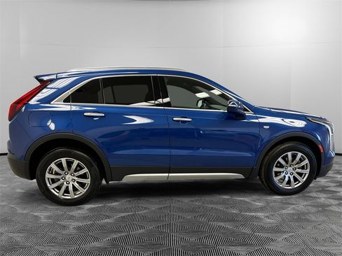 Used 2023 Cadillac XT4 Premium Luxury w/ Cold Weather Package image 6