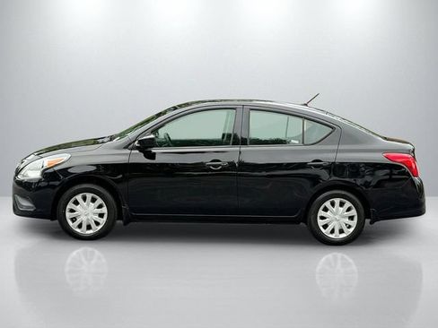 Used 2019 Nissan Versa S FWD image 5