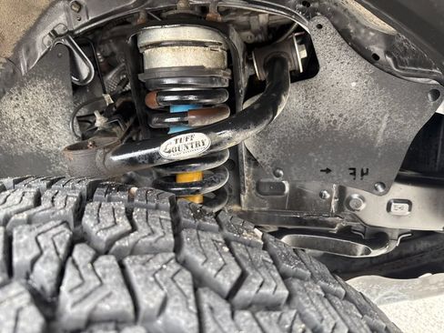 Used 2020 Toyota Tacoma TRD Off-Road AWD/4WD image 20